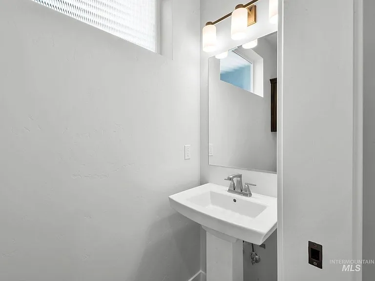 3068 N Laughridge Ave — Photo 15