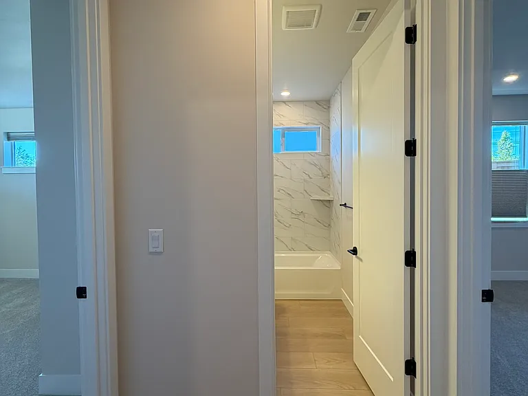 3702 NE Suchy St — Photo 5