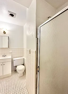 Rented by Spire Group | media 10