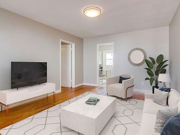 3rd image of 152-164 Garrett Ave #1