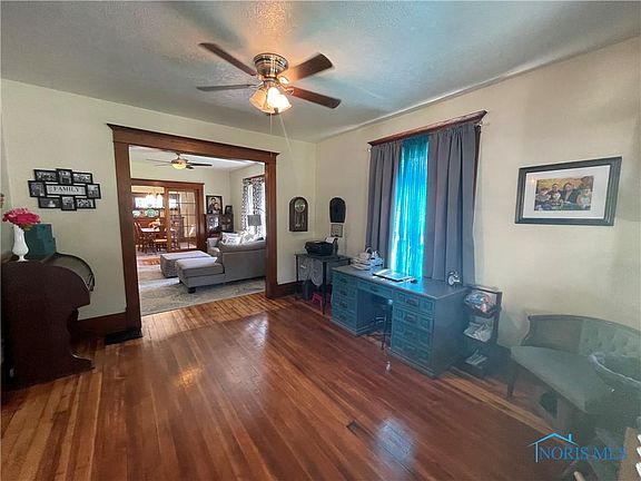 5th image of 325 Benner St