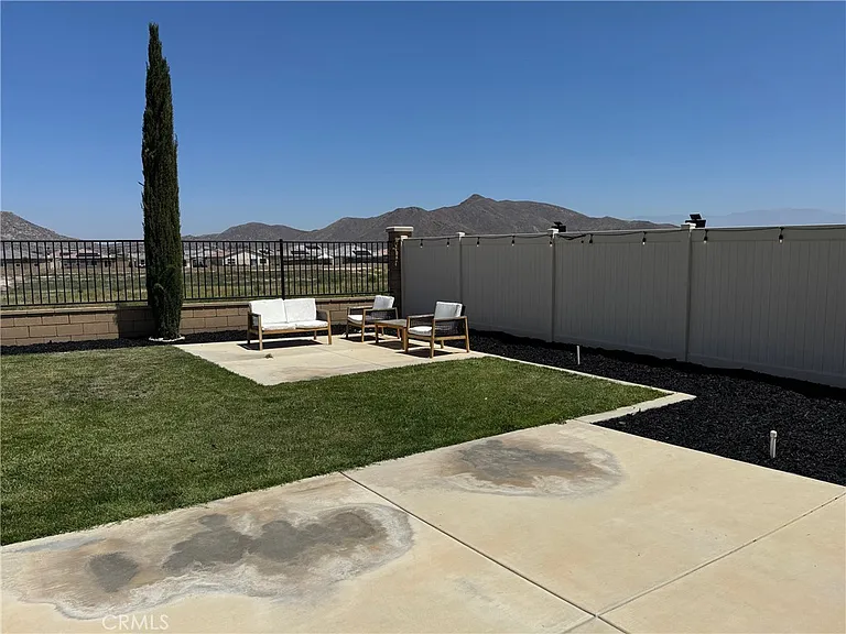 32376 Tyron Smith Ct — Photo 35