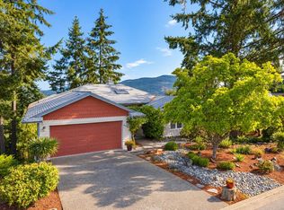 6089 Chippewa Rd, North Cowichan, BC V9L 5P5