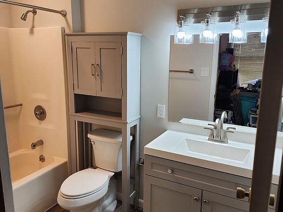 Primary suite bathroom