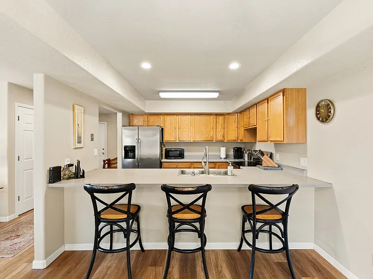 951 Euclid Ave #1 — Photo 13