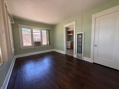 Studio, 350 sqft, $1,650 — Photo 1