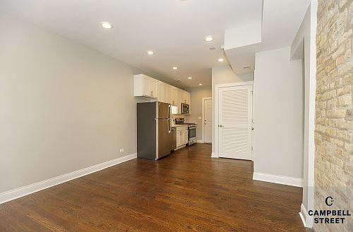 2nd image of 1911 W Irving Park #302