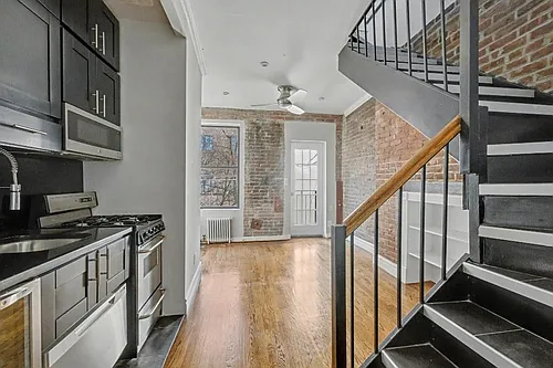 221 Mott St #17 Photo 1