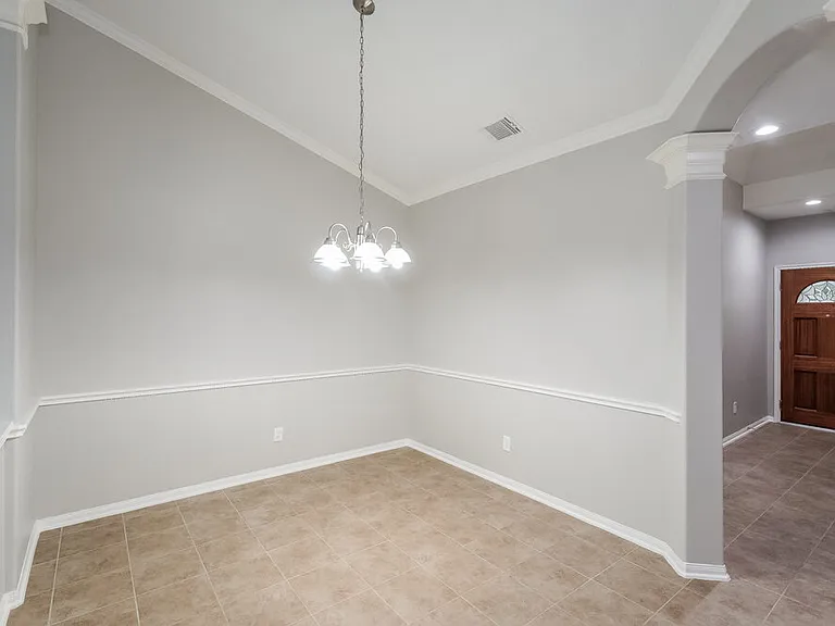 7811 Iris Glen Ln — Photo 4