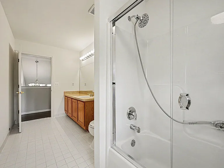 4304 Gateway Cir — Photo 23