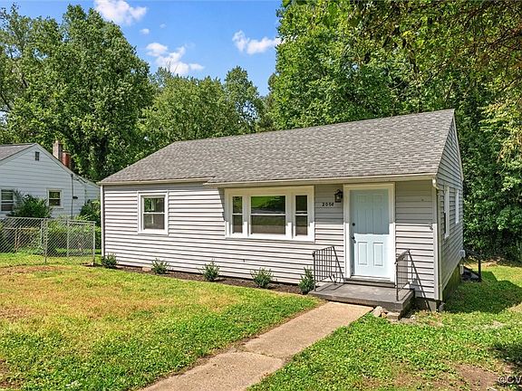 2nd image of 2008 Oakwood Ln
