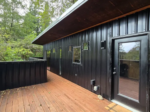 1645 Deer Rd, Tillamook, OR 97141