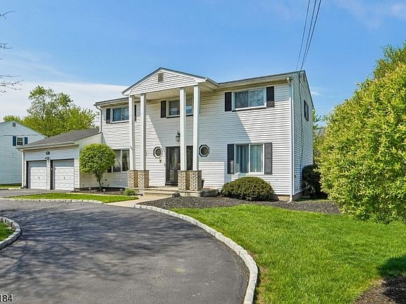 3rd image of 17 Stafford Rd