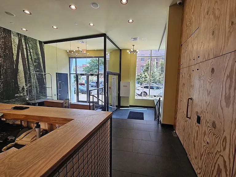 301 Sullivan Pl #F2 — Photo 29