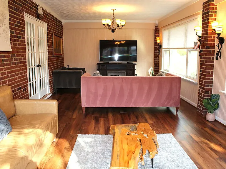 403 Careybrook Ln — Photo 8