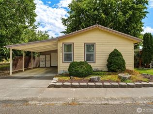 832 SE Scenic View Drive, College Place, WA 99324