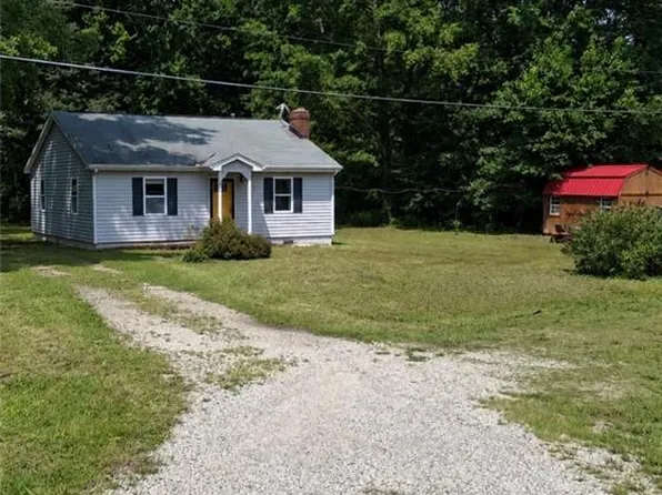 7320 Ark Rd, Gloucester, VA 23061