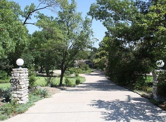 4th image of 4056 Shore Front Dr