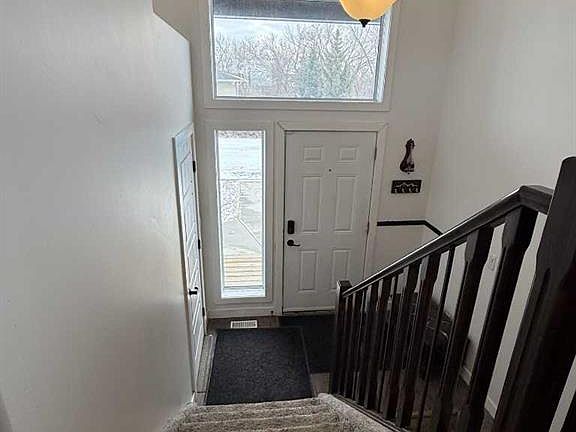 5th image of 528 S Highland Way