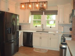 256 7th St NW, Taylorsville, NC 28681