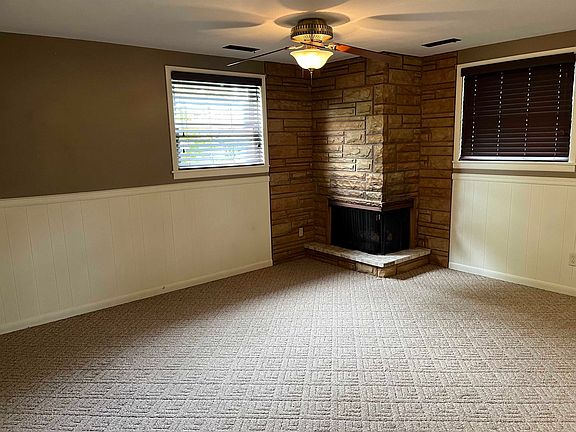 4th image of 306 E Sunset Dr