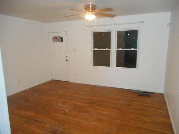 2nd image of 2516 221st St