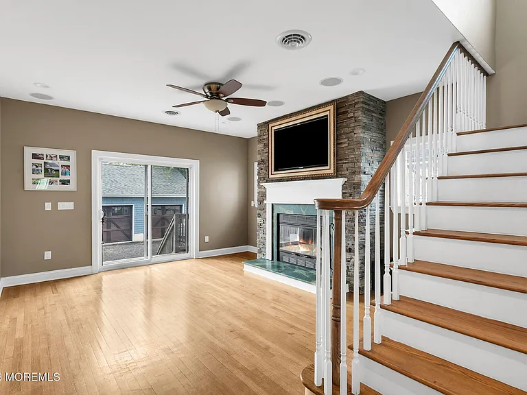 3 Monmouth Pl — Photo 19