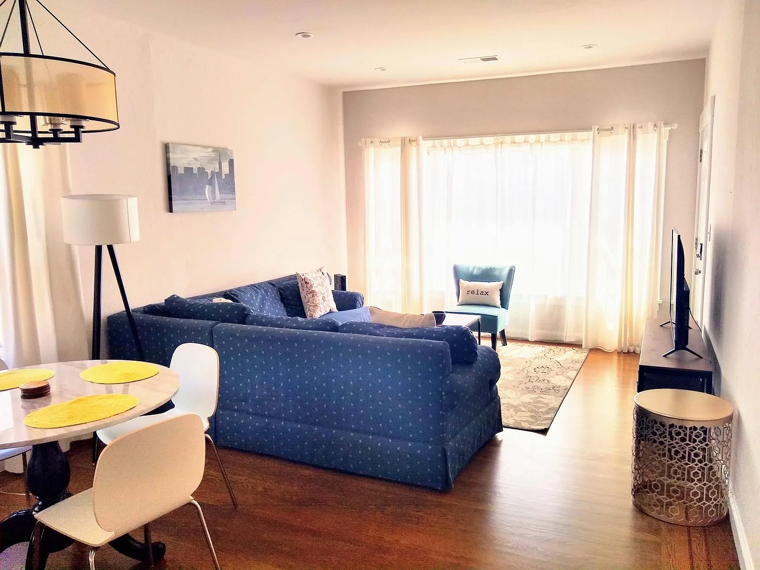 2 bed, 1.5 bath, 1500 sqft, $4,400 — Photo 4