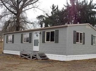 203 Dutchtown Rd, Butler, PA 16002