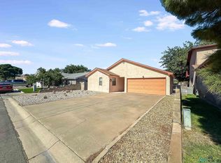 713 Winged Foot Dr, Carlsbad, NM 88220