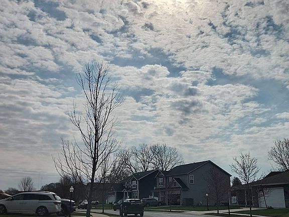 5th image of 6372 Amanda Dr