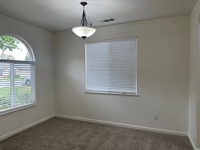 3479 Grant Park Dr — Photo 3