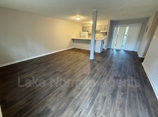 381 20th Ave NE, Hickory, NC 28601