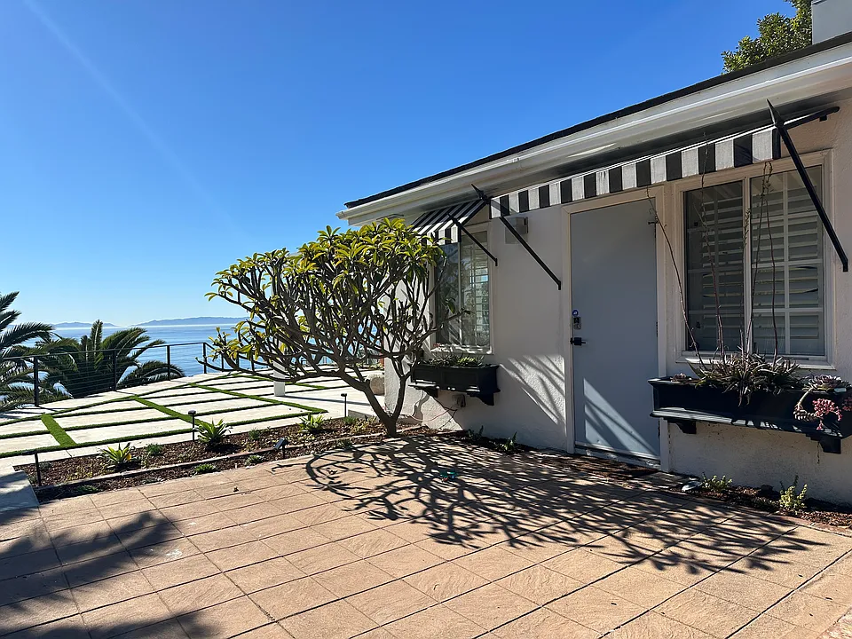 1171 W Paseo Del Mar