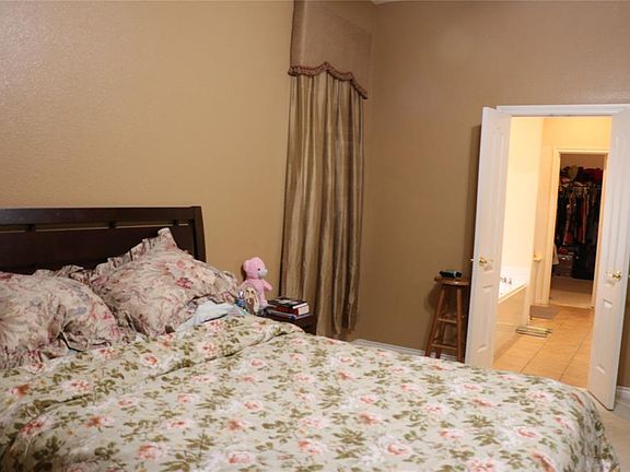 4th image of 5815 Windy Meadow Ln