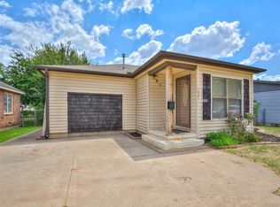 1029 S Miles Ave, El Reno, OK 73036