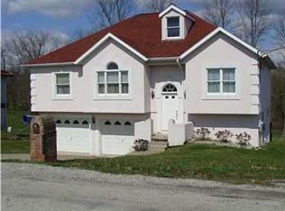 963 Newell Rd, Fayette City, PA 15438