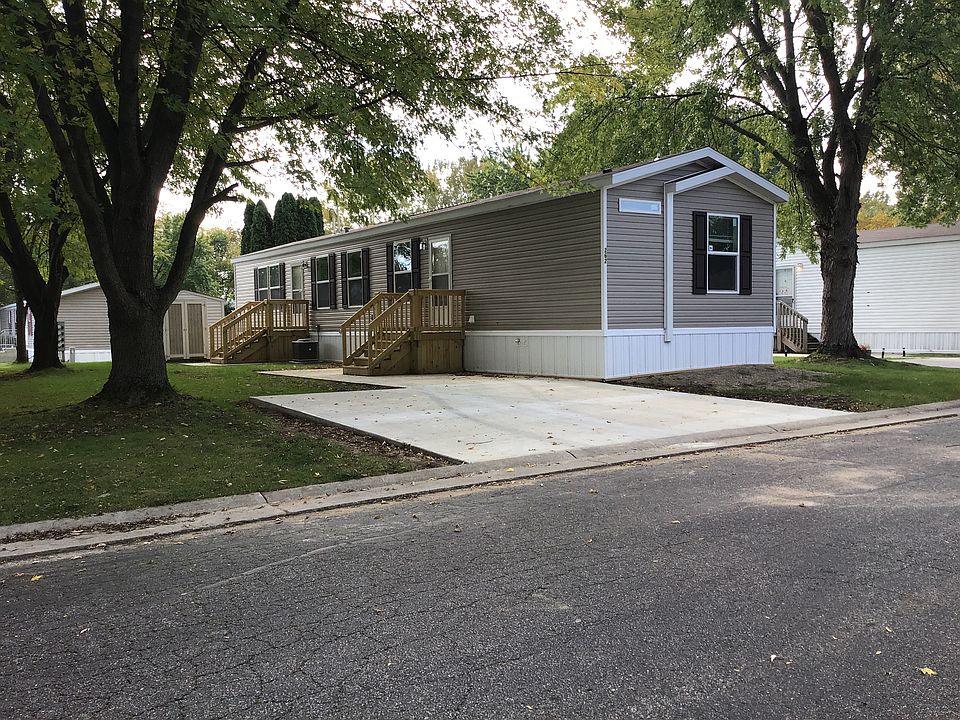 1st image of 262 Brookside Mnr #262