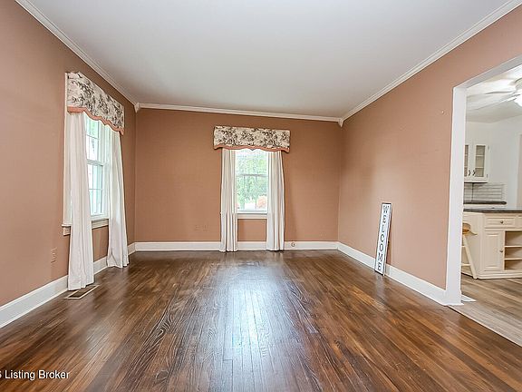 4th image of 4507 Hazelwood Ave