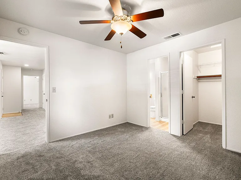 Amanda Place Apartments — Photo 71