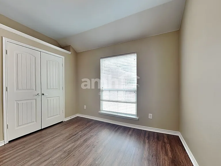 1325 Tanglevine Ln — Photo 16