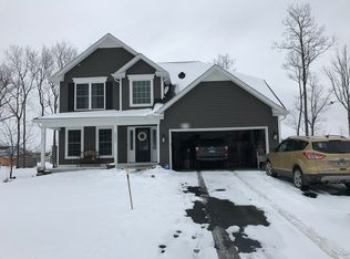 2204 Shadow Ln, Lake View, NY 14085