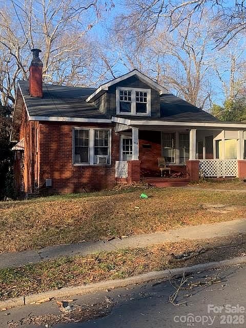 1st image of 816 W Walnut Ave