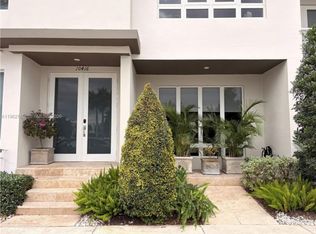 10416 NW 66th St, Doral, FL 33178