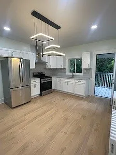 2 bed, $1,400 — Photo 2