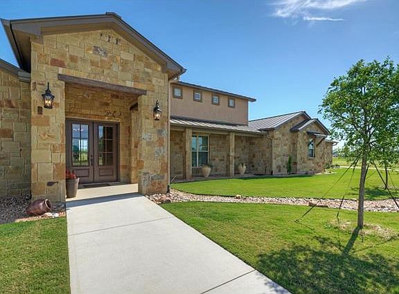 2nd image of 116 Rangeway Cir