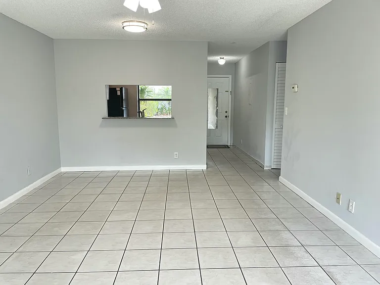 16344 Country Lake Cir — Photo 13