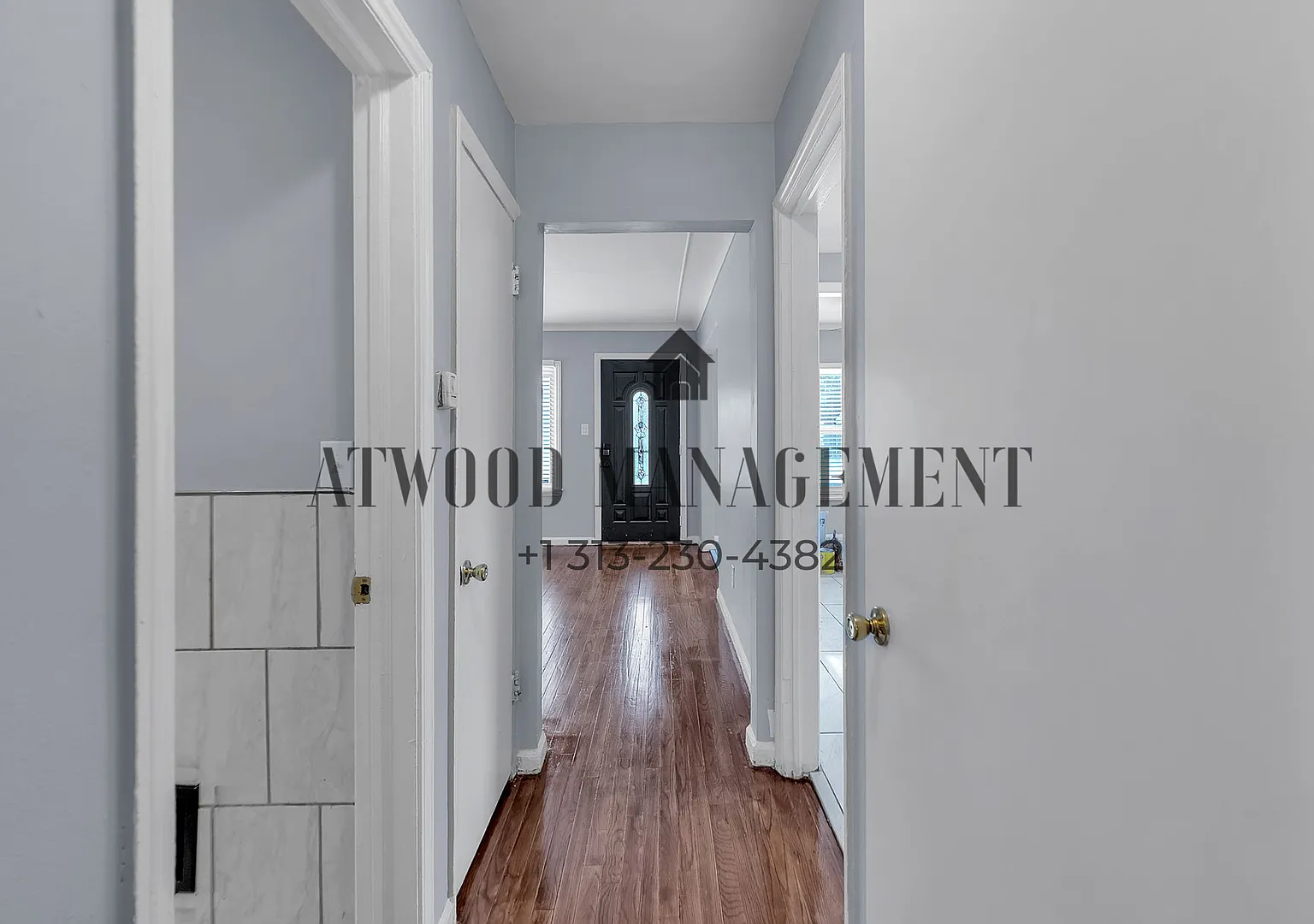 This beautifully updated 3-bedroom, 1-bath single-family home is ready for move-in! — Photo 2