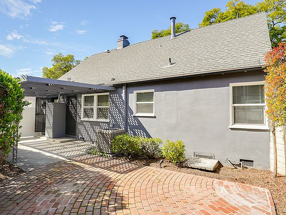 4th image of 3936 S Victoria Ave