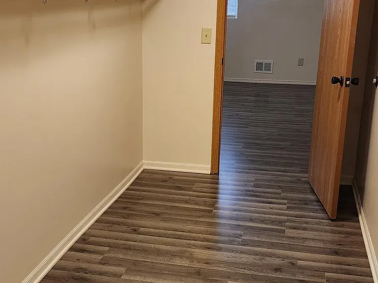 7325 Midland Rd #9 — Photo 13